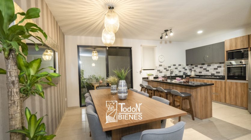 Venta casa la rioja Lomas de Angelópolis zinfandel