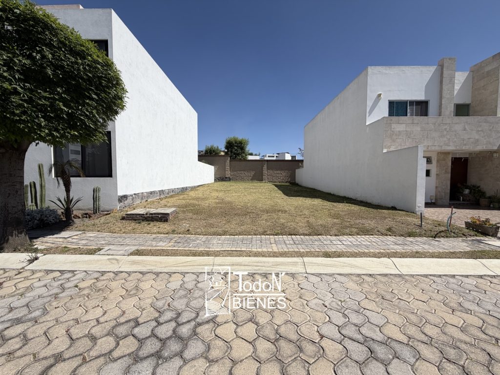 Venta terreno FRENTE AREA VERDELomas de Angelópolis parque guanajuato PUEBLA