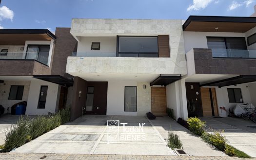 CASA VENTA ALTARIA Lomas de Angelópolis Cascatta Puebla