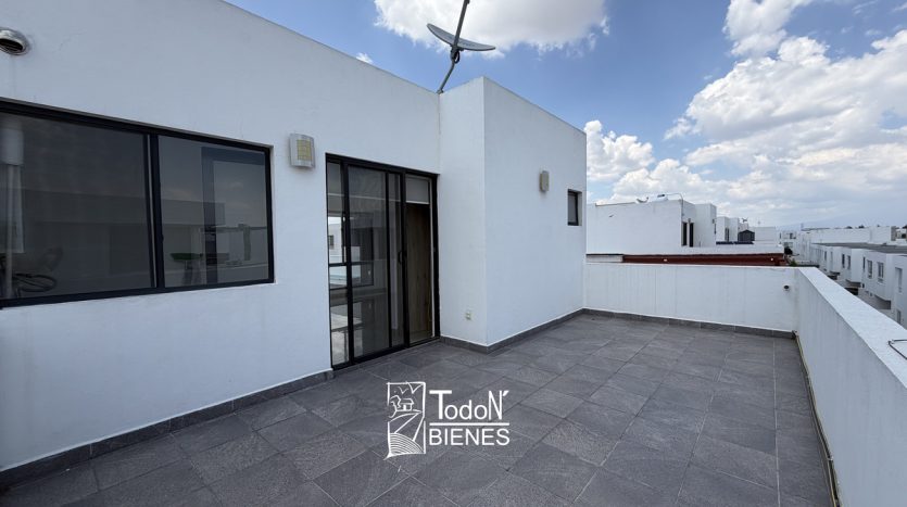 CASA VENTA ALTARIA Lomas de Angelópolis Cascatta Puebla