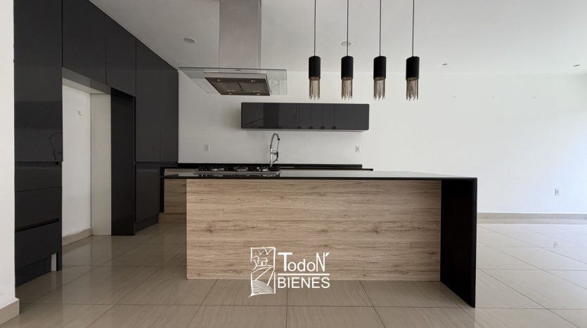 CASA VENTA ALTARIA Lomas de Angelópolis Cascatta Puebla