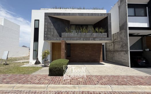 CASA VENTA PARQUE LA LOMA Lomas de Angelópolis Cascatta Puebla