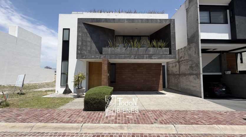 CASA VENTA PARQUE LA LOMA Lomas de Angelópolis Cascatta Puebla