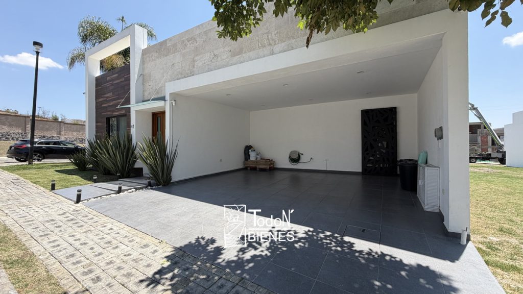 CASA VENTA VILLAHERMOSA Lomas de Angelópolis PUEBLA