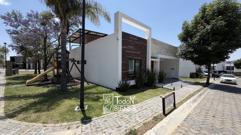 CASA VENTA VILLAHERMOSA Lomas de Angelópolis PUEBLA