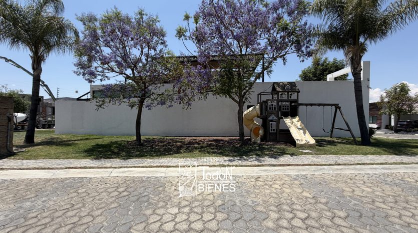 CASA VENTA VILLAHERMOSA Lomas de Angelópolis PUEBLA