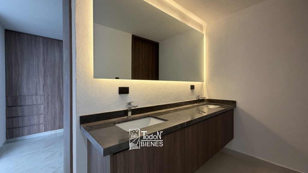 CASA Venta Parque VENETO Lomas de Angelópolis Puebla