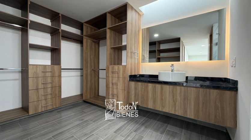 VENTA CASA PARQUE ADARA Lomas de Angelópolis Cascatta PUEBLA