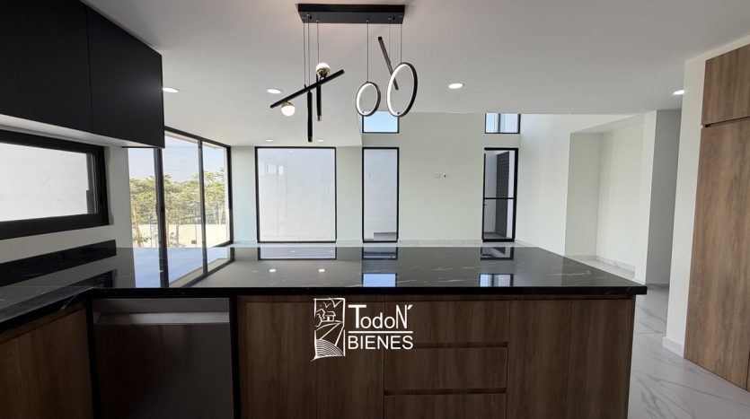 VENTA CASA PARQUE ADARA Lomas de Angelópolis Cascatta PUEBLA