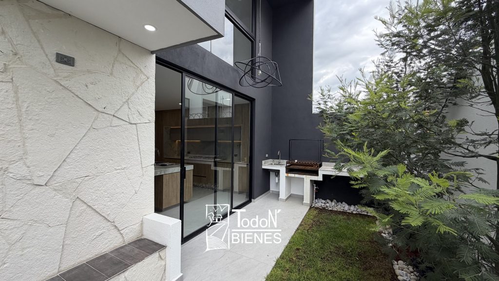 CASA VENTA PARQUE CHIAPAS Lomas de Angelópolis Cascatta Puebla