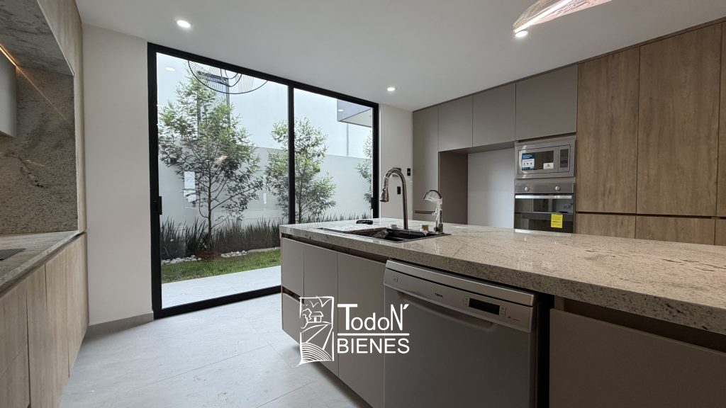 CASA VENTA PARQUE CHIAPAS Lomas de Angelópolis Cascatta Puebla