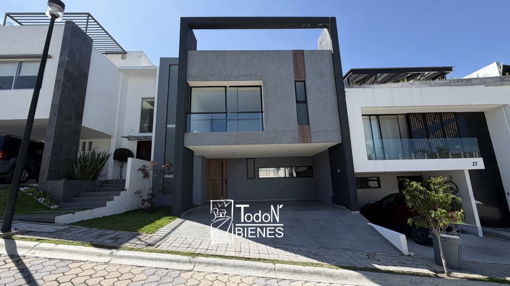 CASA VENTA PARQUE NAYARIT Lomas de Angelópolis Cascatta Puebla