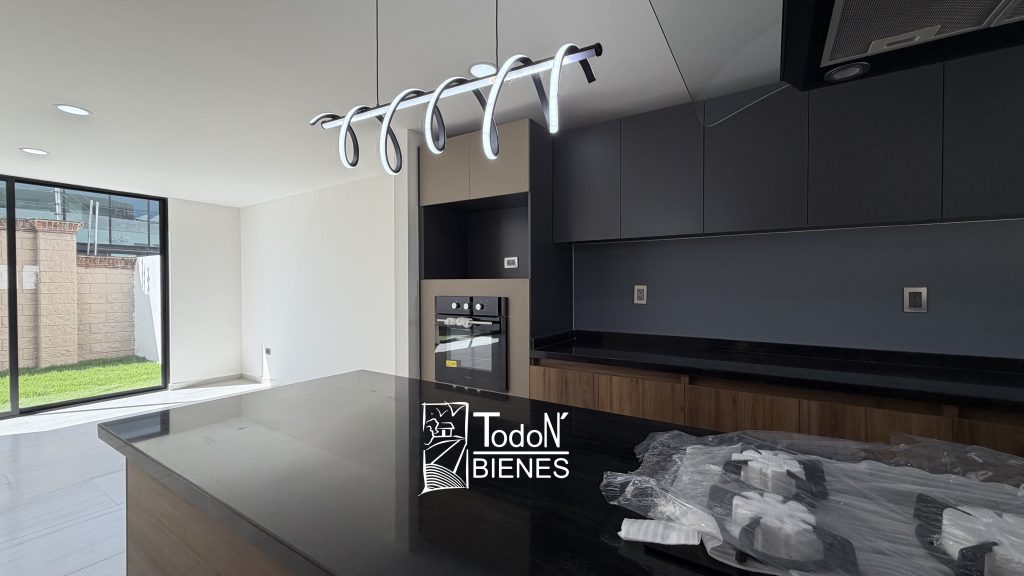 CASA VENTA PARQUE NAYARIT Lomas de Angelópolis Cascatta Puebla