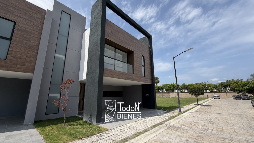 CASA VENTA PARQUE SONORA Lomas de Angelópolis CASCATTA Puebla