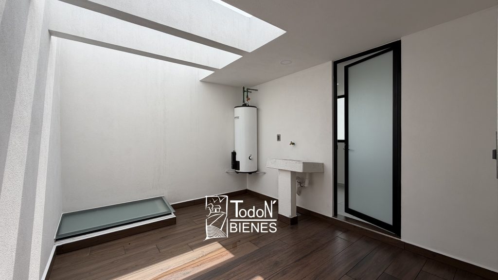 CASA VENTA PARQUE SONORA Lomas de Angelópolis CASCATTA Puebla