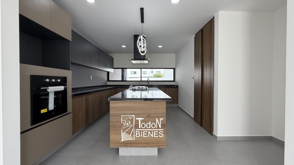 CASA VENTA PARQUE SONORA Lomas de Angelópolis CASCATTA Puebla