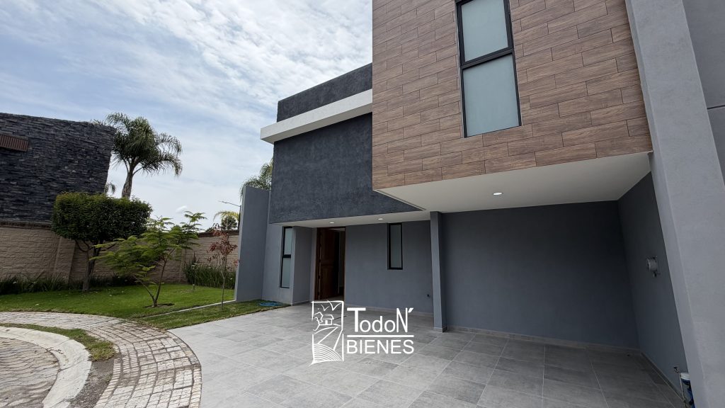 CASA VENTA PARQUE SONORA Lomas de Angelópolis CASCATTA PUEBLA